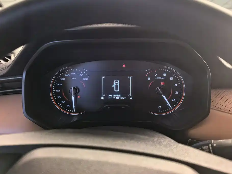 Wuling Jiachen — миниатюра 14