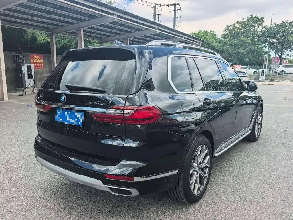 BMW X7 — миниатюра 2