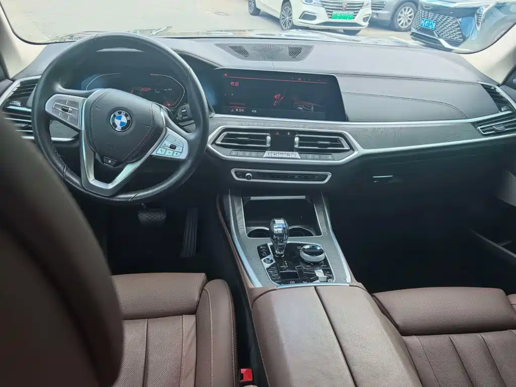 BMW X7 — миниатюра 4