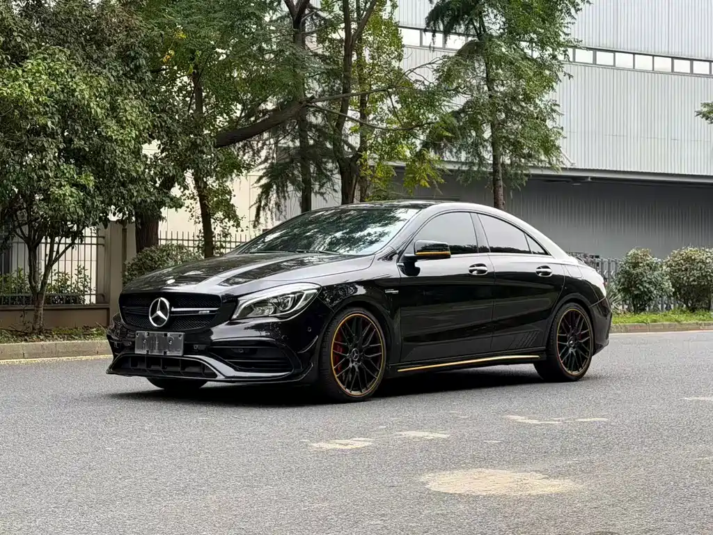 Mercedes-Benz CLA AMG