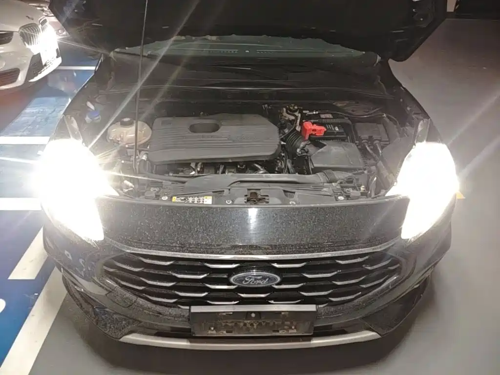 Ford Escape — миниатюра 20