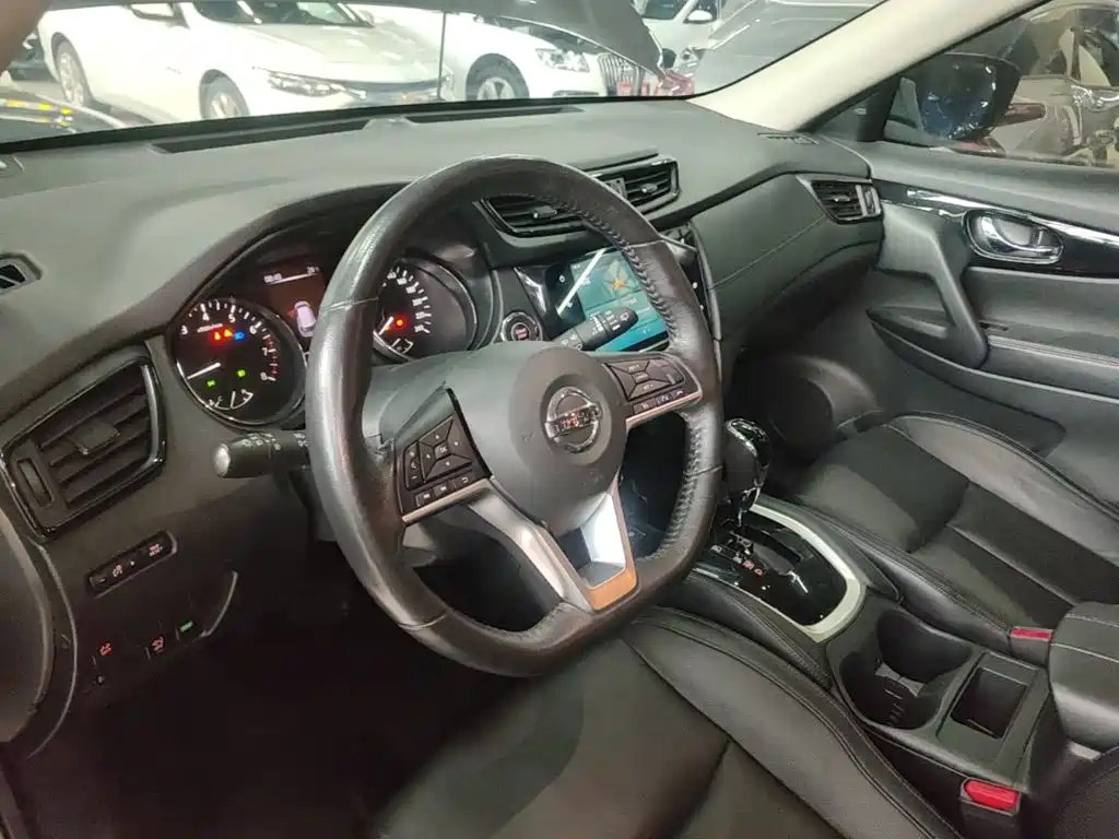 Nissan X-Trail — миниатюра 11