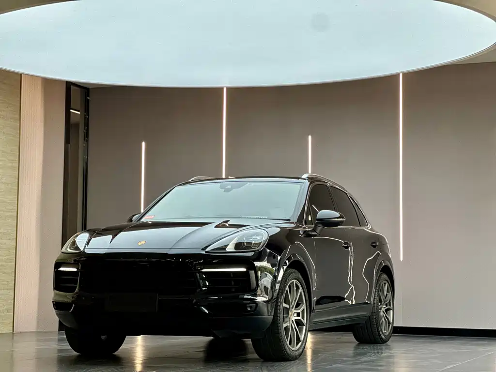 Porsche Cayenne 2022