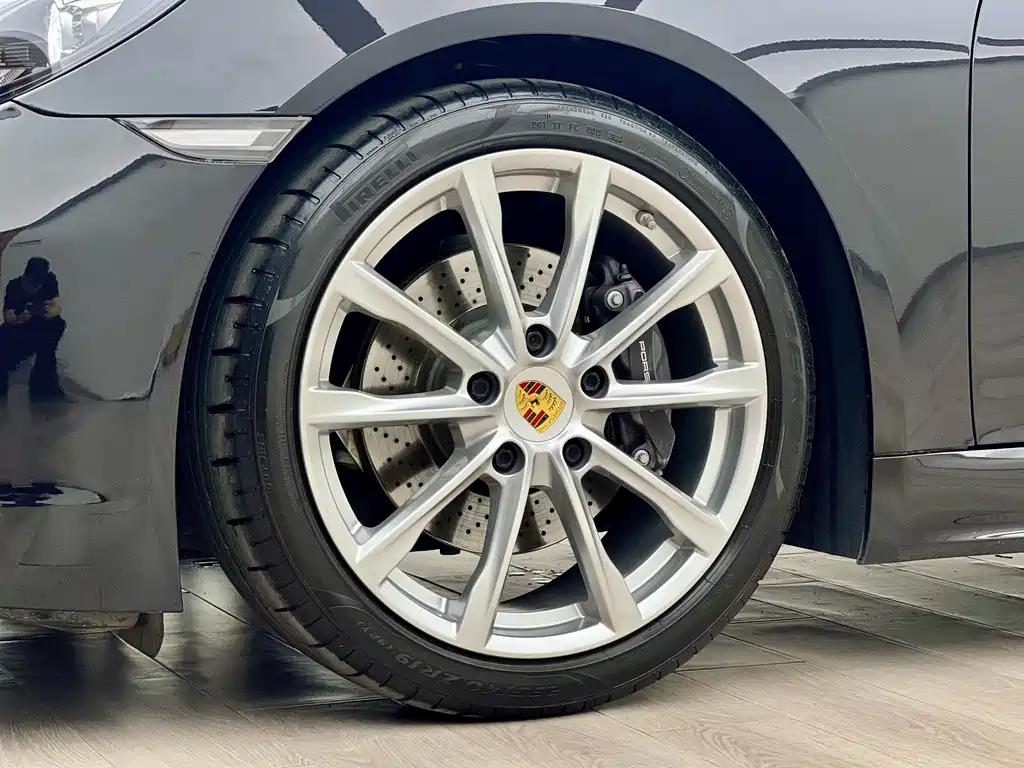 Porsche 718 2018 Cayman 2.0T