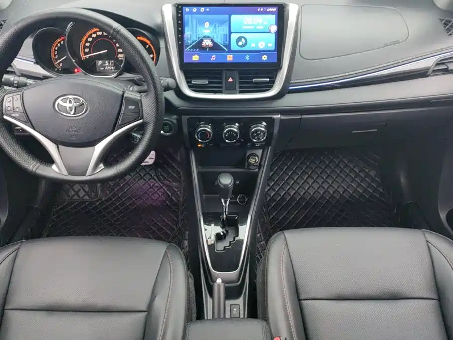 Toyota Yaris L — миниатюра 16