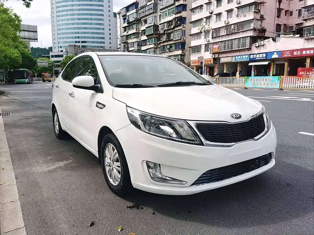 Kia K2 2012 1.4L MT GLS