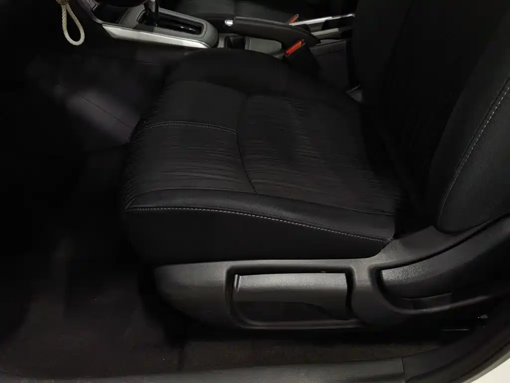 Nissan Sylphy — миниатюра 20