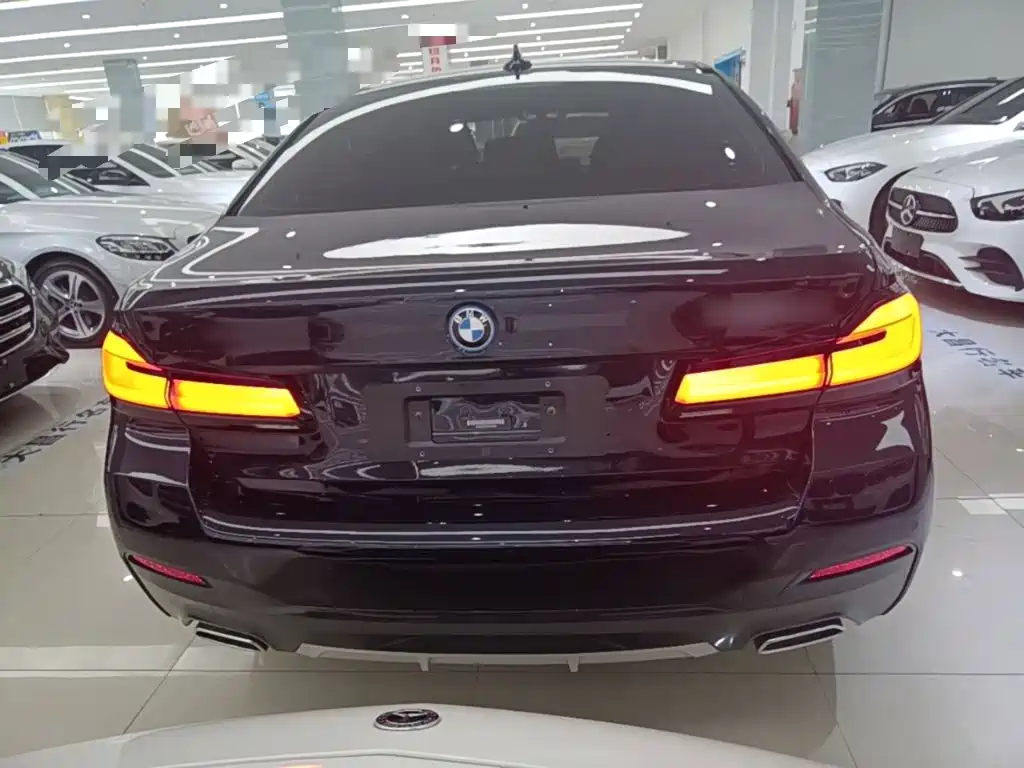 BMW 5 Series 5 2022 535Le M Sport