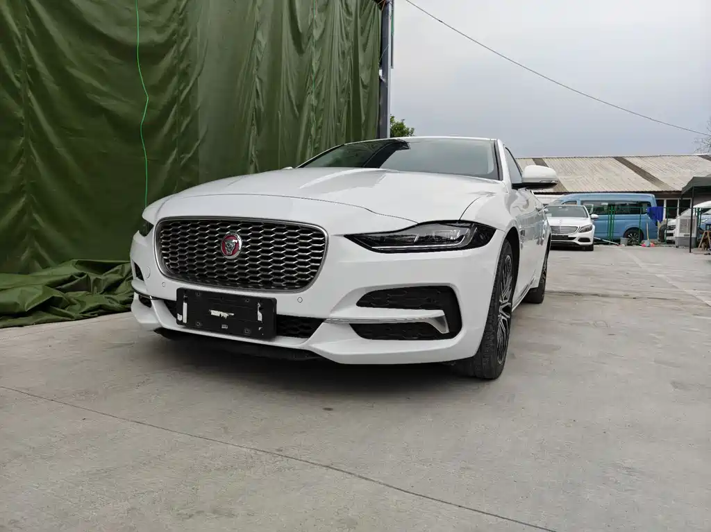 Jaguar XEL 2021