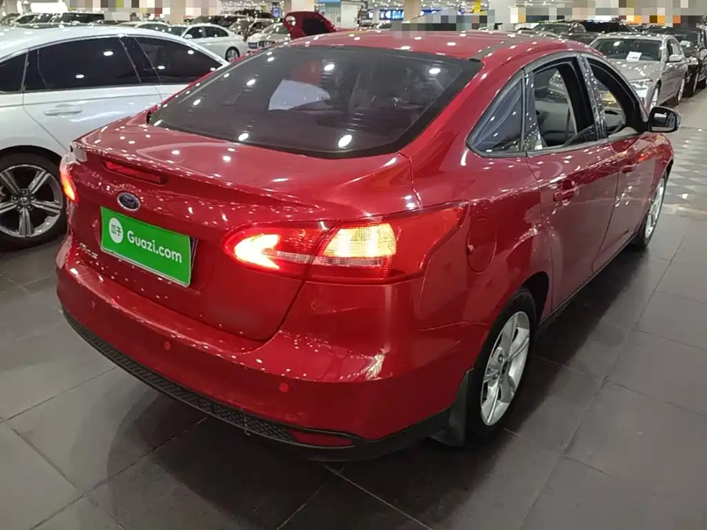 Ford Focus — миниатюра 7