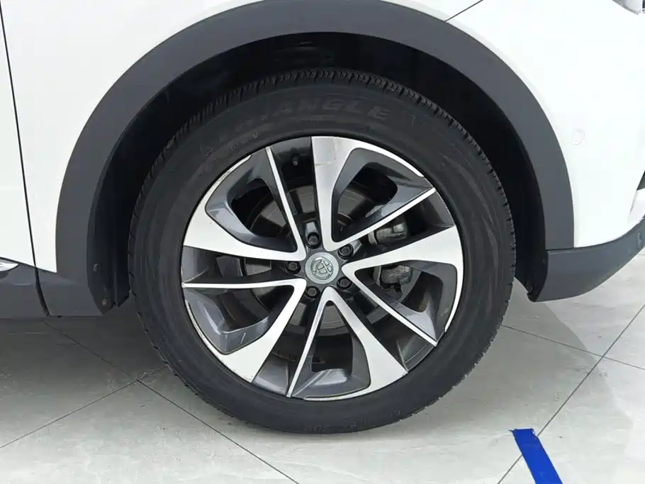 Zhonghua V7 — миниатюра 6