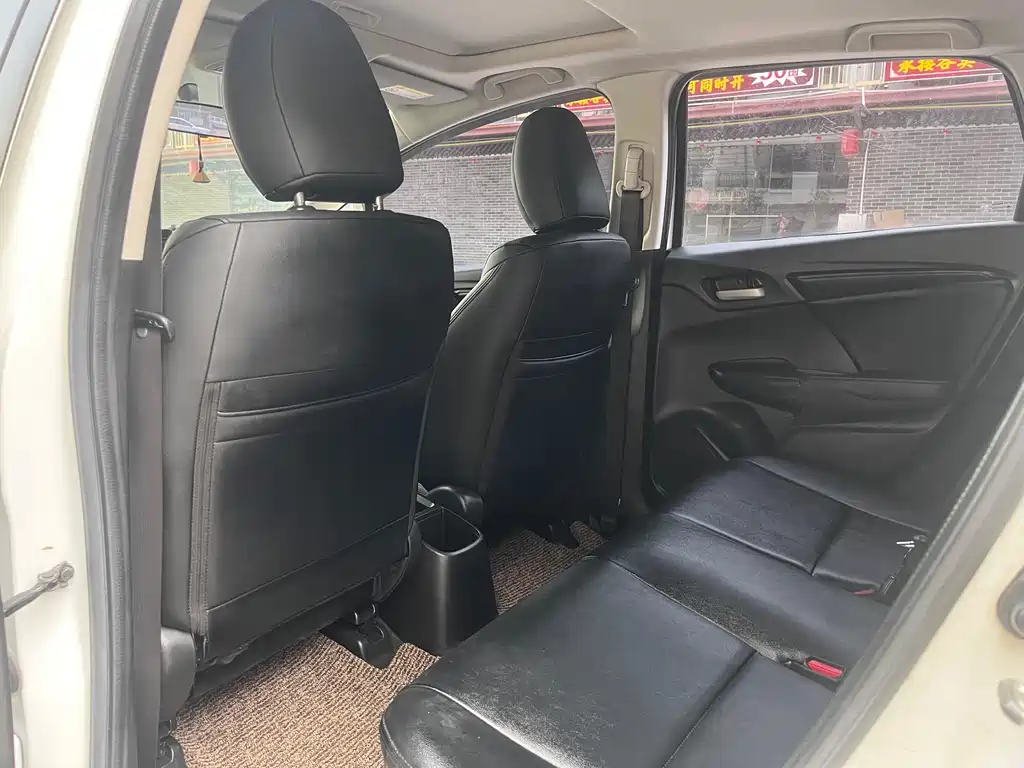 Honda Fit 2016 1.5L LXS CVT Comfort