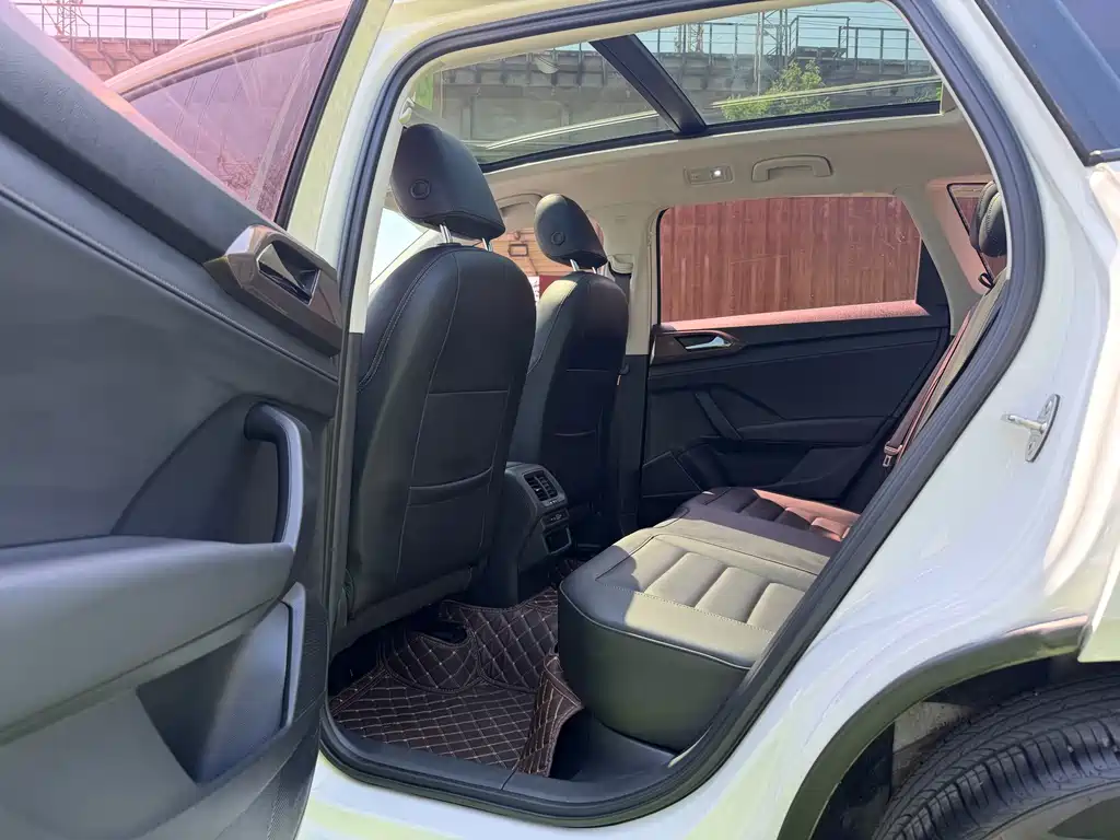 Volkswagen Tharu 2022 280TSI Comfort