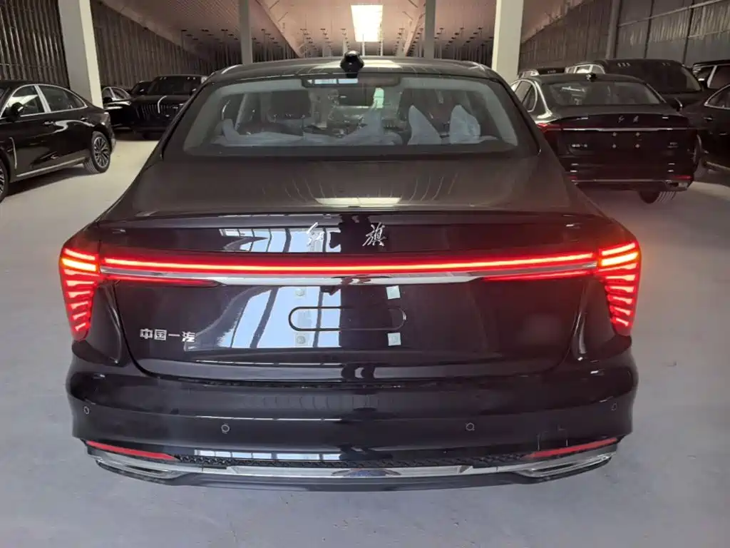 Hongqi H5 2025 2.0T AT