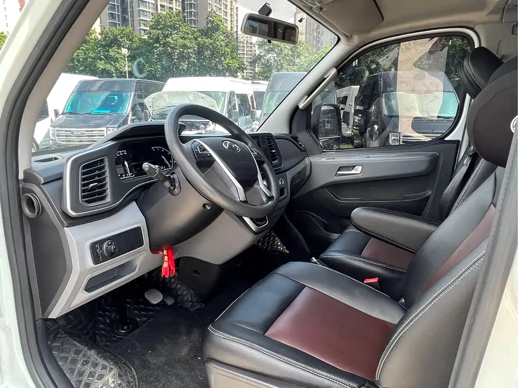 MAXUS V80 — миниатюра 7
