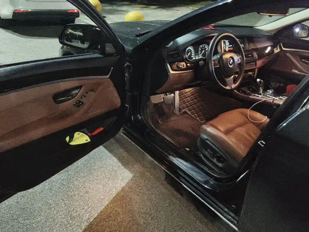 BMW 5 Series — миниатюра 17