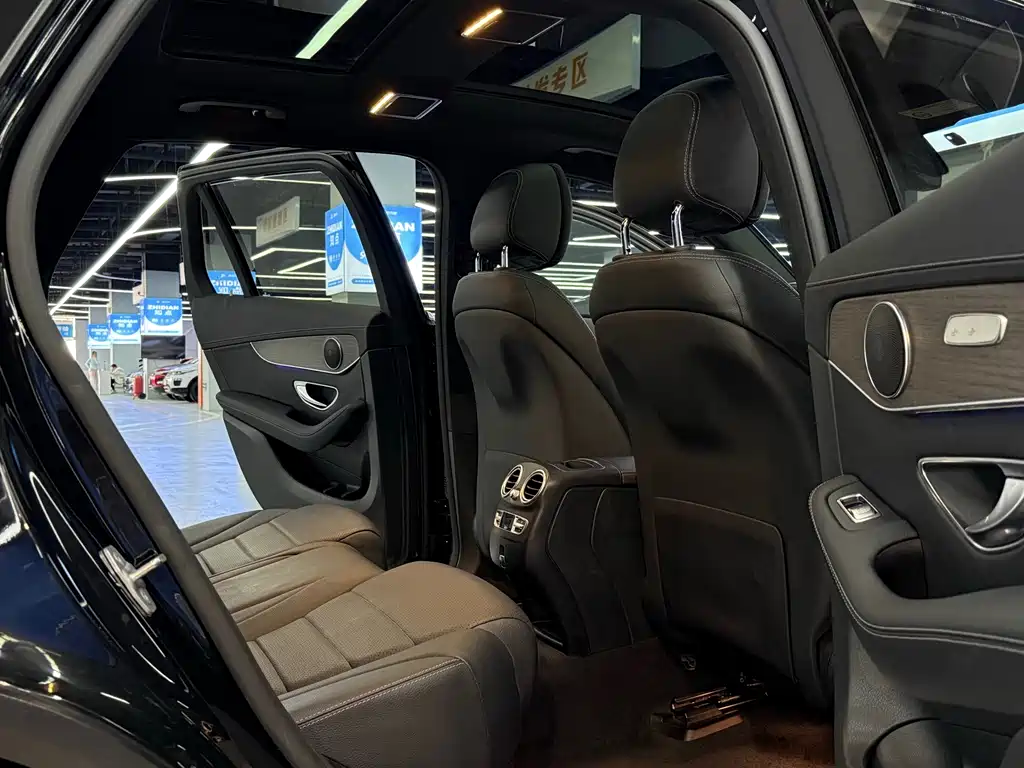 Mercedes-Benz GLC — миниатюра 16