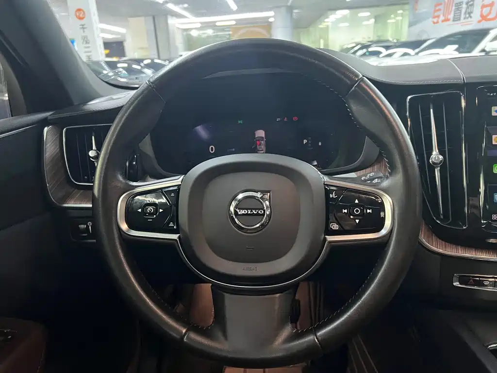 Volvo XC60 — миниатюра 13