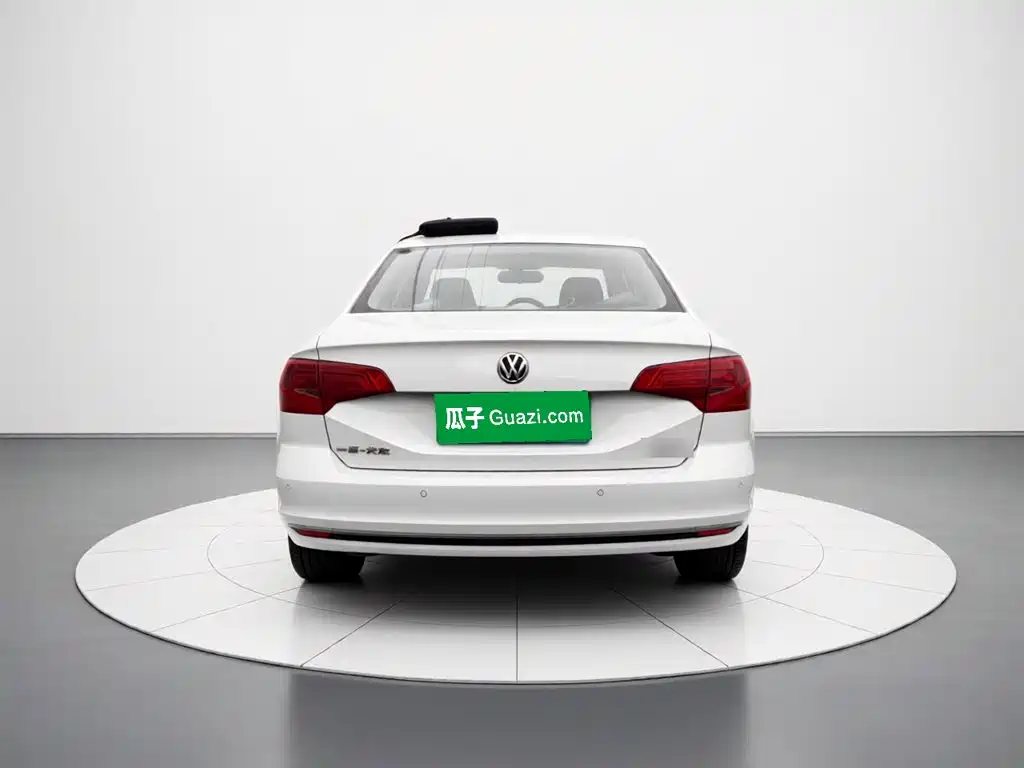 Volkswagen Bora 2016 1.6L MT Comfort