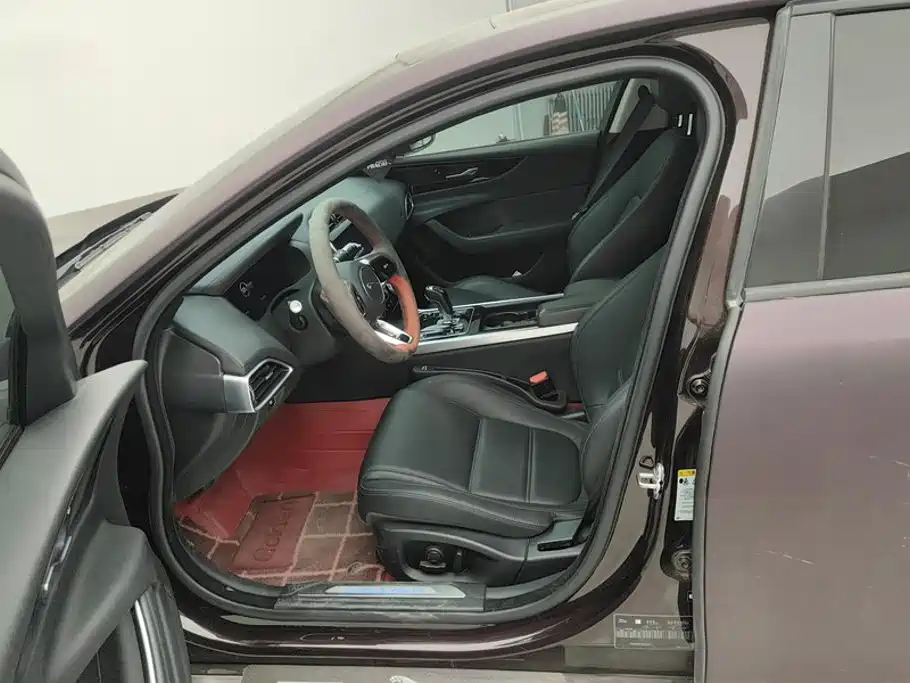 Jaguar XEL — миниатюра 8