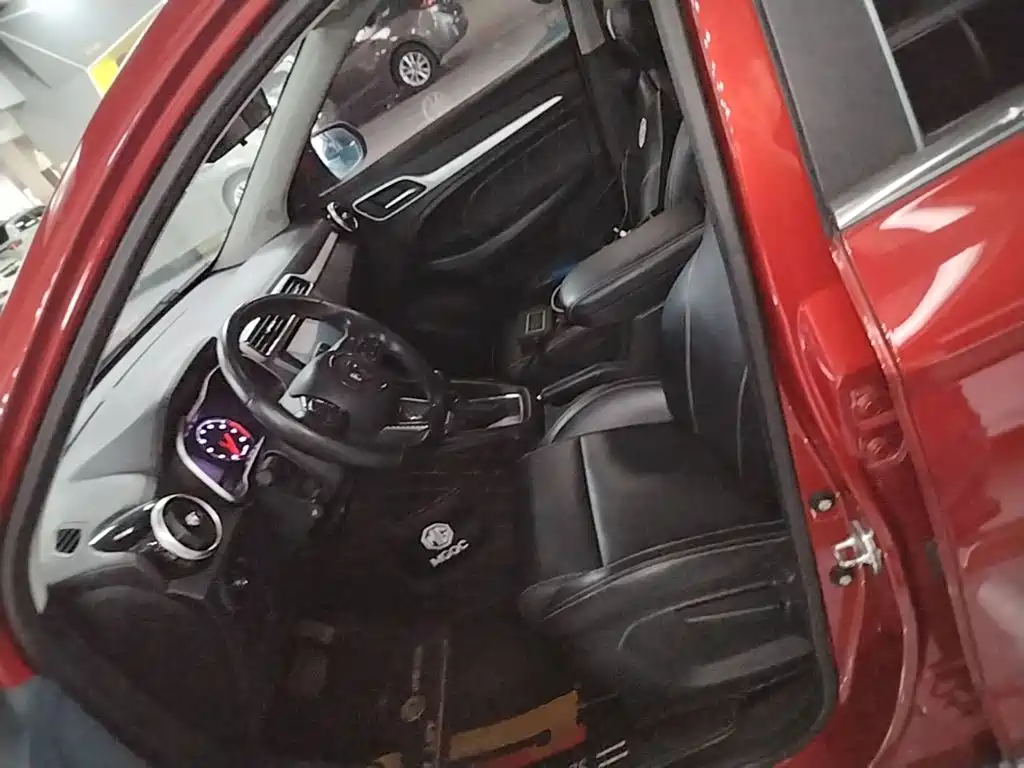 MG ZS — миниатюра 15