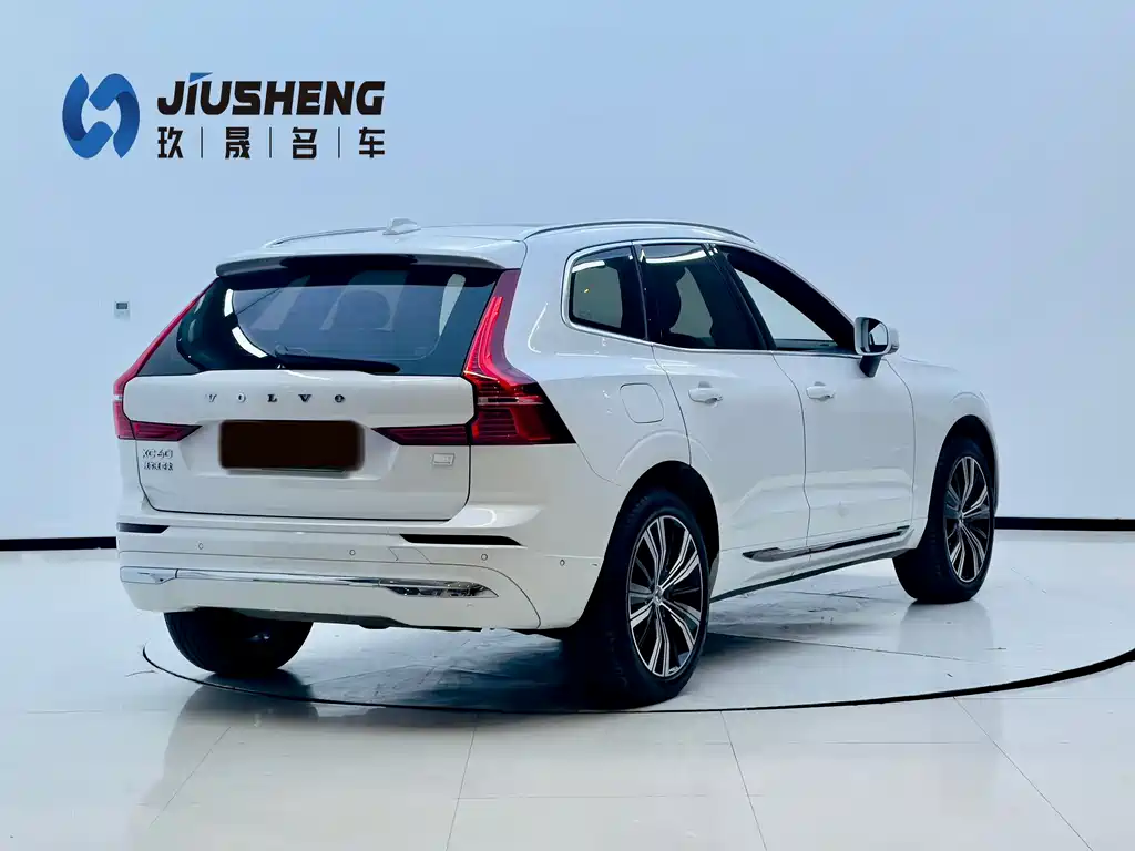 Volvo XC60 PHEV — миниатюра 22