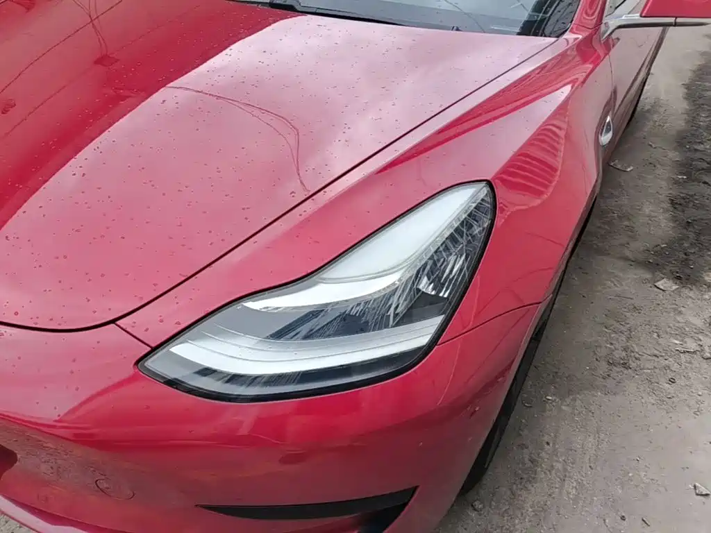 Tesla Model 3 — миниатюра 24