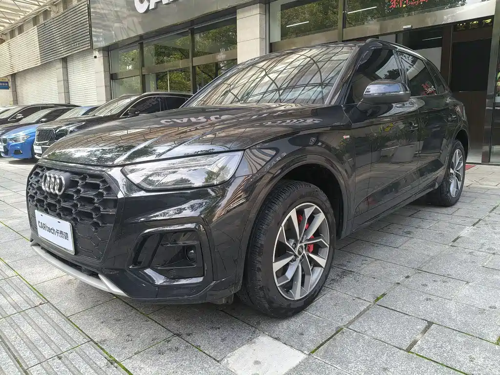 Audi Q5L 2025
