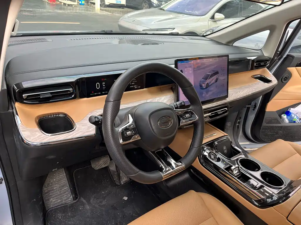 GAC Motor 传祺E8 PHEV — миниатюра 7