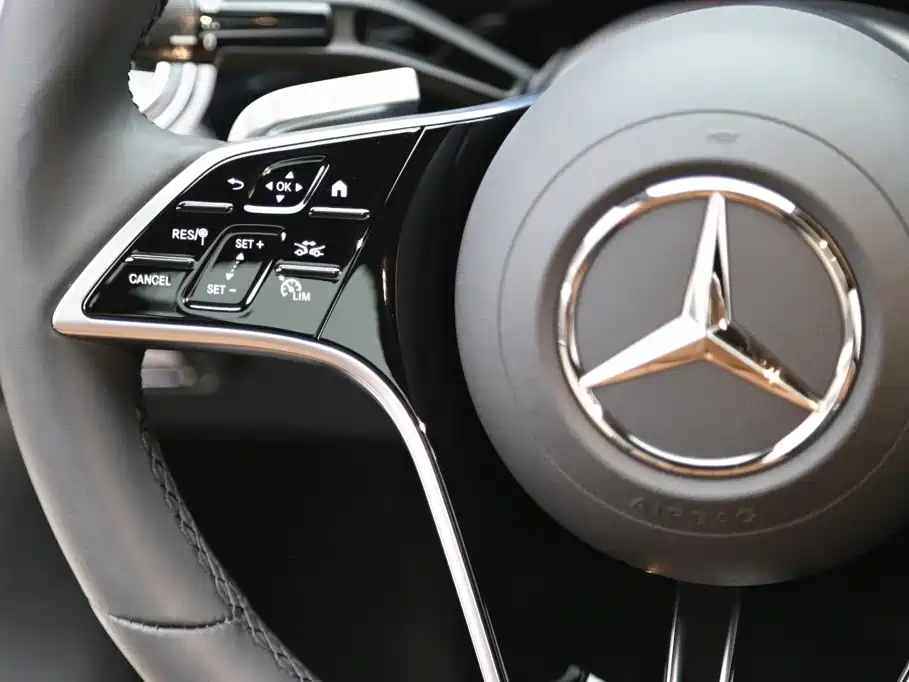 Mercedes-Benz E-Class New Energy — миниатюра 17