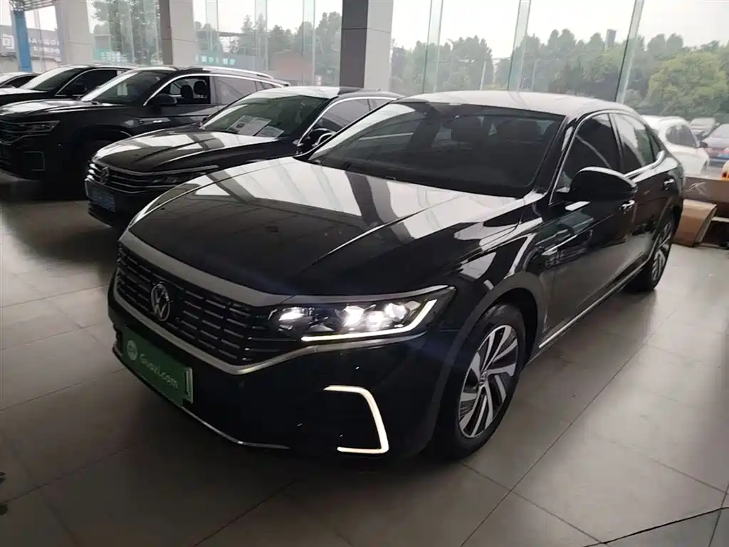 Volkswagen 帕萨特插电混动 2024