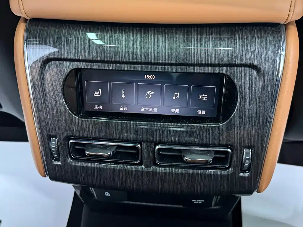 Lincoln Aviator — миниатюра 16