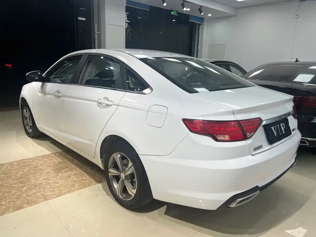 Geely Emgrand GL — миниатюра 3