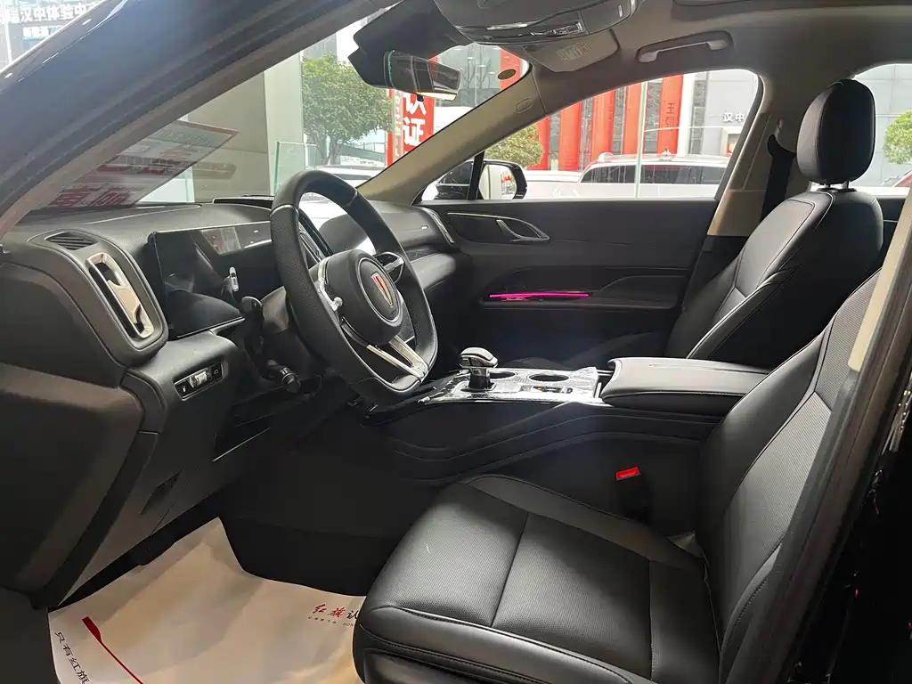 Hongqi HS3 PHEV 2025 117km