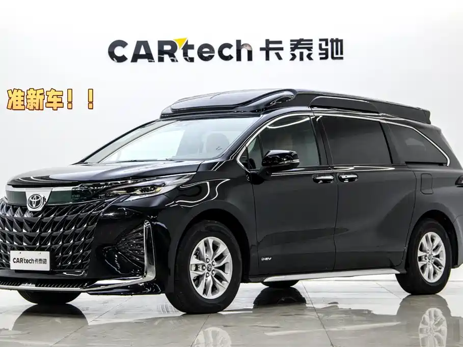 Toyota Granvia 0