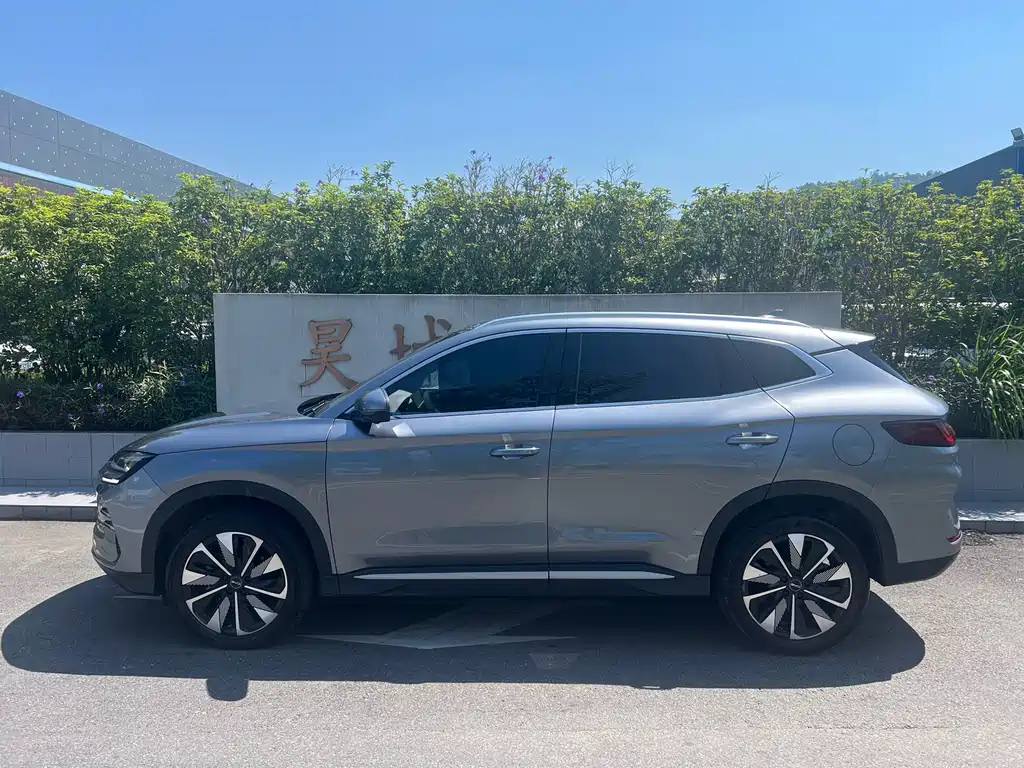 BYD PLUS New Energy — миниатюра 9