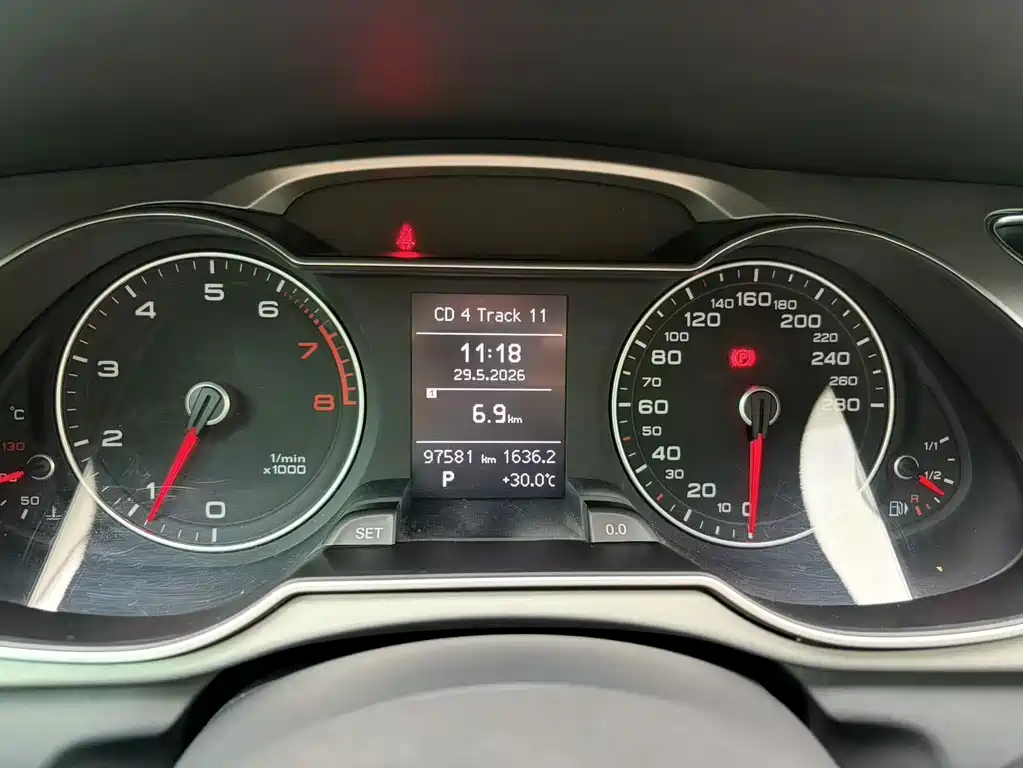 Audi A4L — миниатюра 12