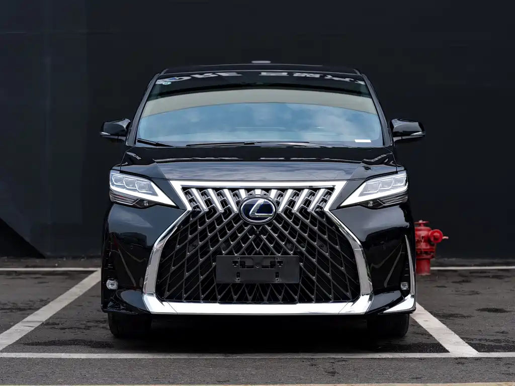 Lexus LM 2023