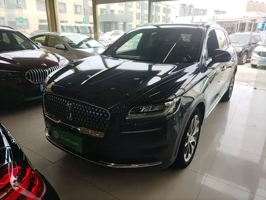 Lincoln Nautilus 2021