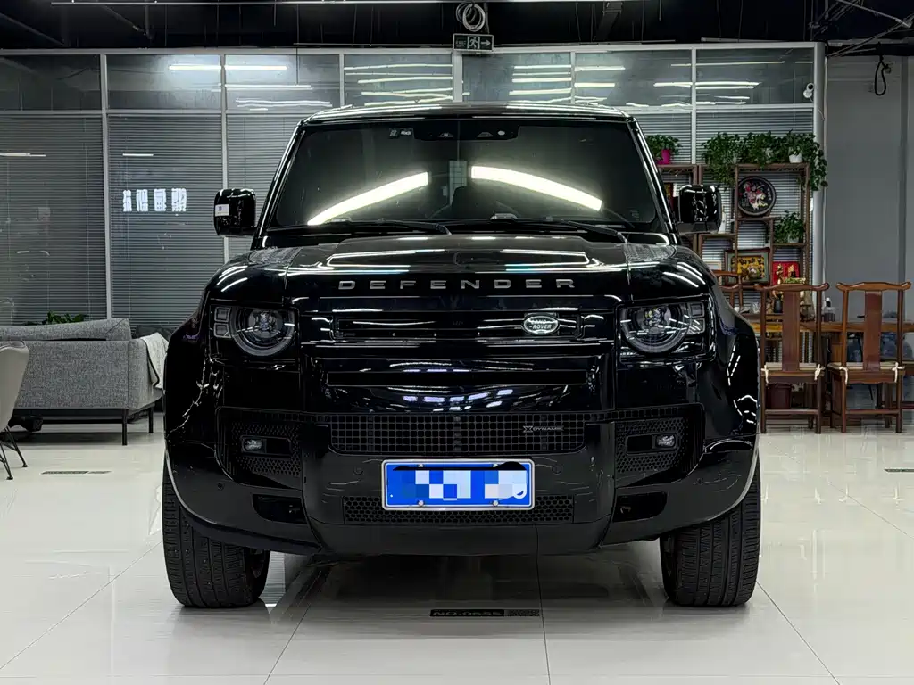 Land Rover Defender — миниатюра 2