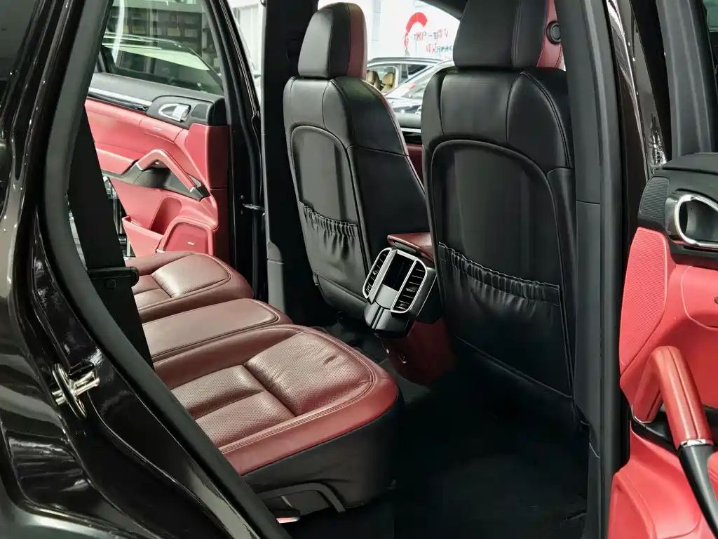 PORSCHE CAYENNE NEW ENERGY