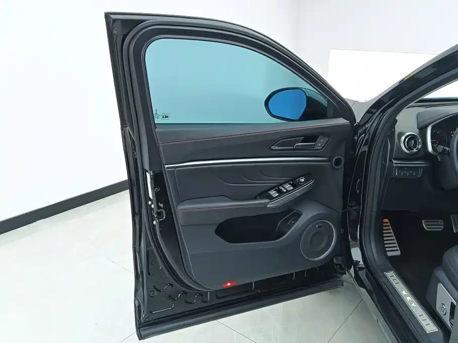 Wey Wey VV5 — миниатюра 7