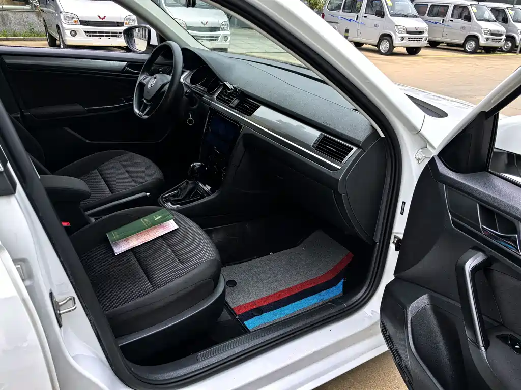 Volkswagen Bora 2021 1.5L AT Fashion Smart Connect