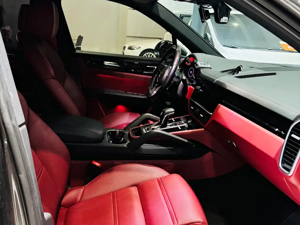 Porsche Cayenne Hybrid — миниатюра 8