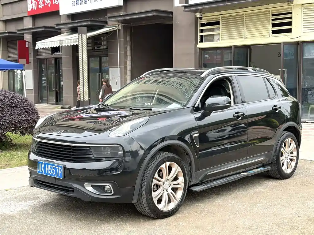 Lynk & Co 01 2018