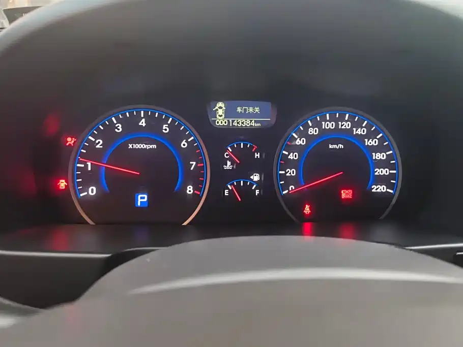 Hyundai Elantra — миниатюра 14