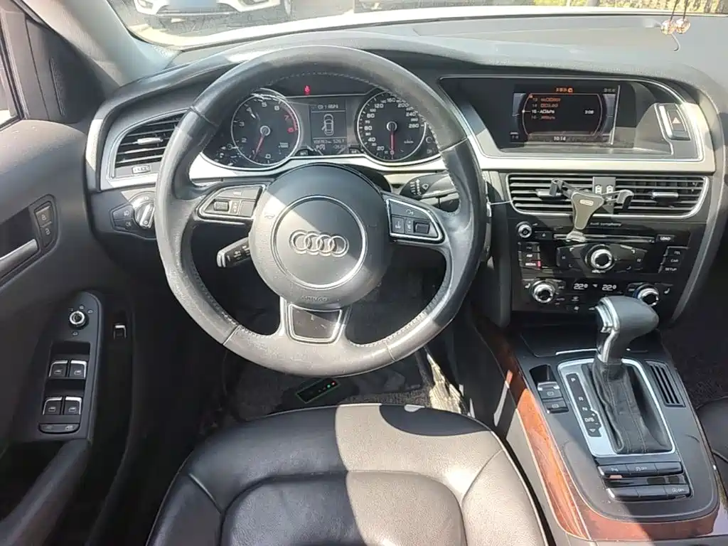 Audi A4L — миниатюра 3