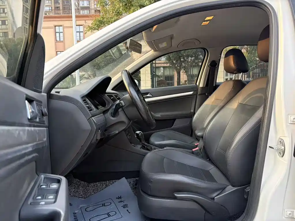 Volkswagen Lavida — миниатюра 12