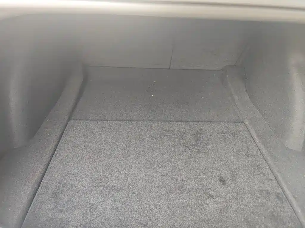 Tesla Model 3 — миниатюра 15