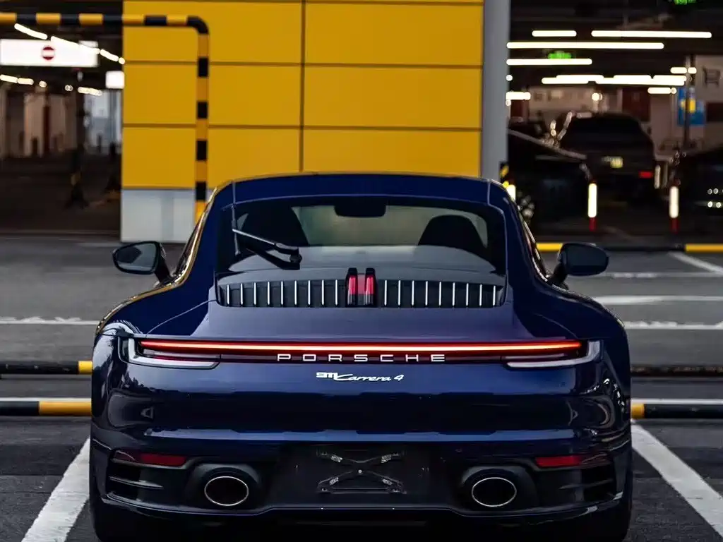 Porsche 911 2020 Carrera 3.0T